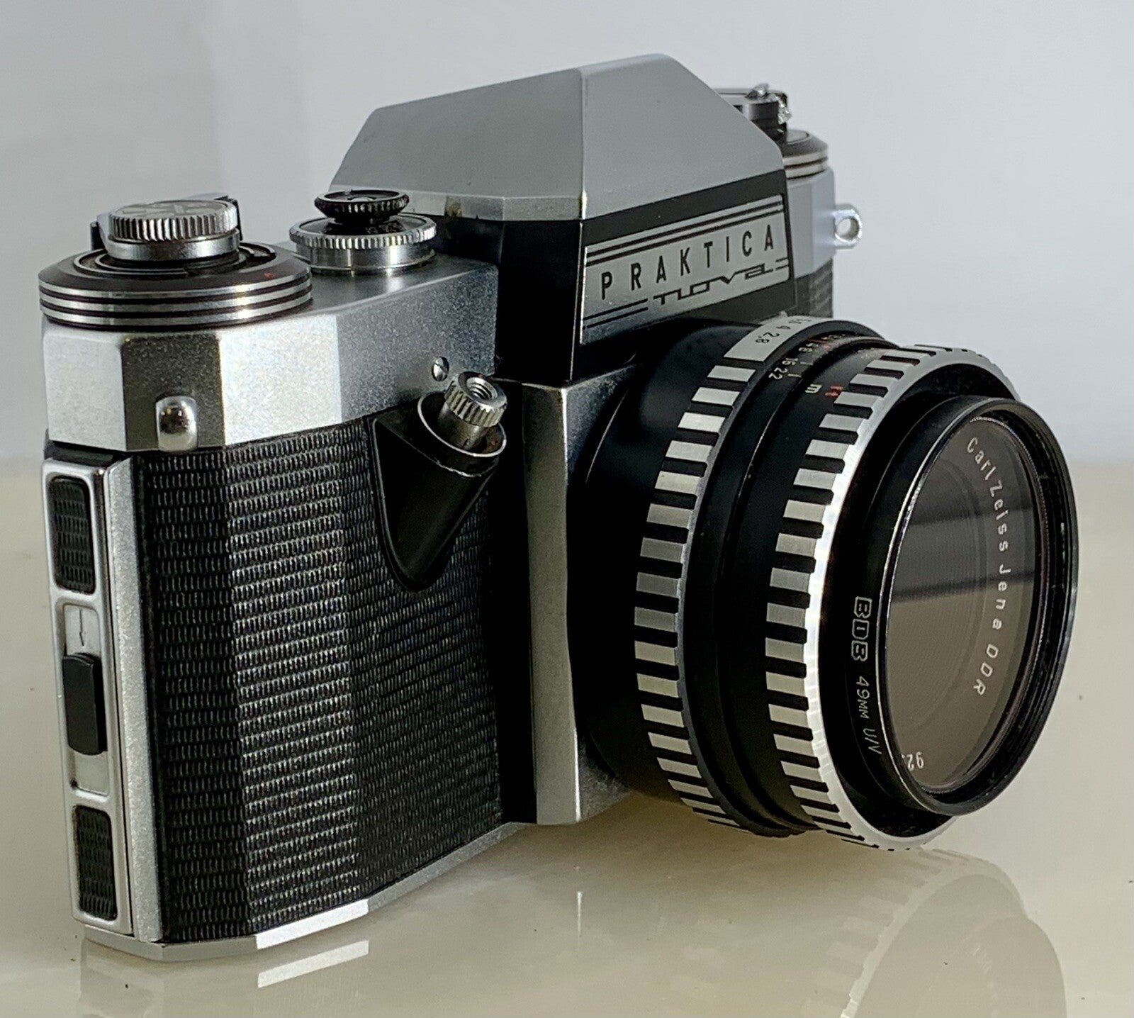 VINTAGE PRAKTICA NOVA SLR CAMERA + CASE + TESSAR 2.8 / 50 LENS + BOX - 5142