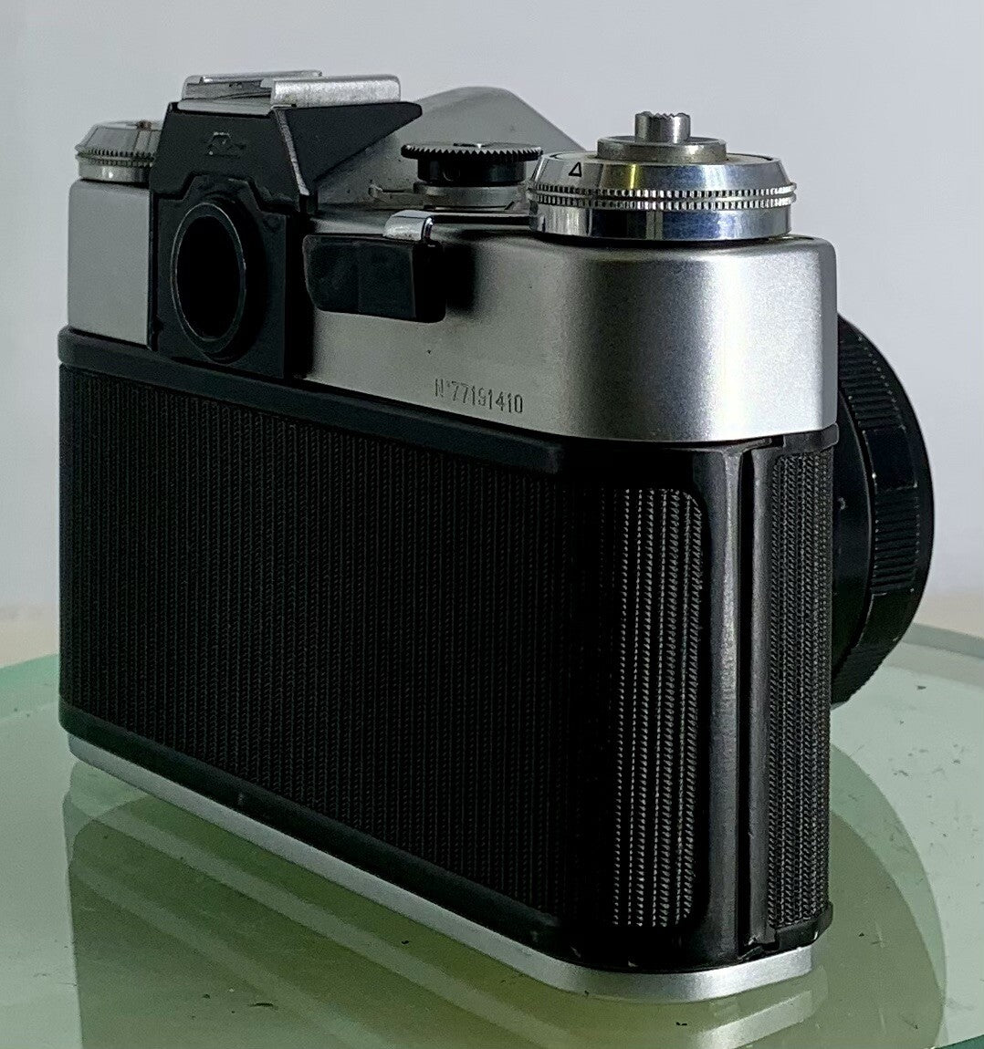 Very Rare ZENIT E POINT AND SHOOT FILM CAMERA+HELIOS-44M LENS+SILVER+TESTED-3403