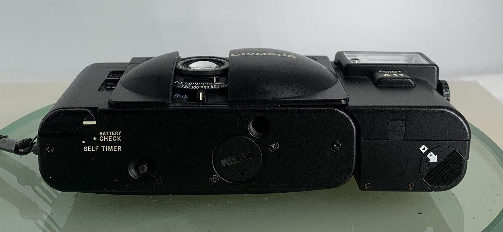 OLYMPUS XA2 Electronic Flash A11 D.ZUIKO 35mm f3.5 POINT & SHOOT CAMERA Case#1897