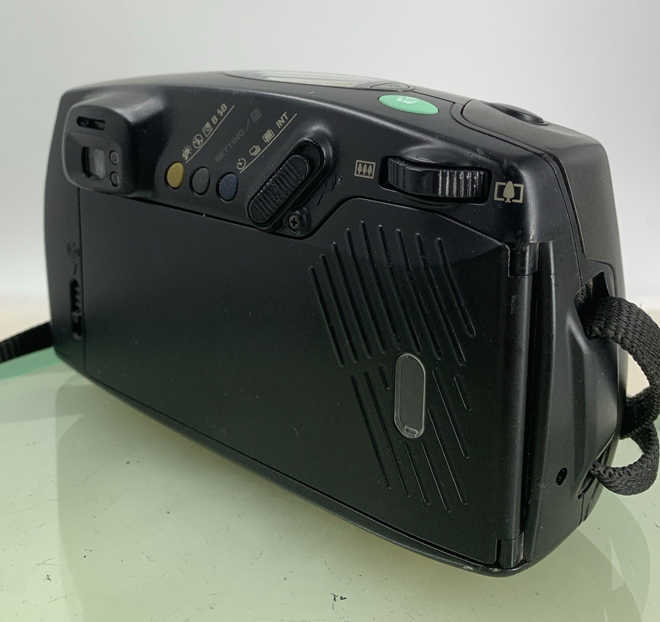 Pentax Zoom 105 SUPER BLACK POINT AND SHOOT FILM CAMERA TESTED - 7326