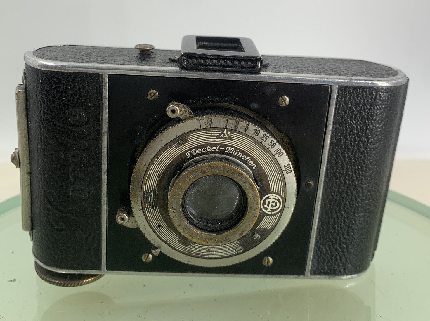 Kochmann Korelle 3x4 Folding Camera with Meyer Gorlitz 5cm F3.5  c.1931  #2011