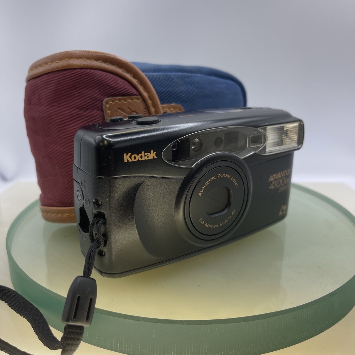 Vintage Kodak Advantix 4100ix Zoom 30-60mm Point & Shoot APS Film Camera case5760