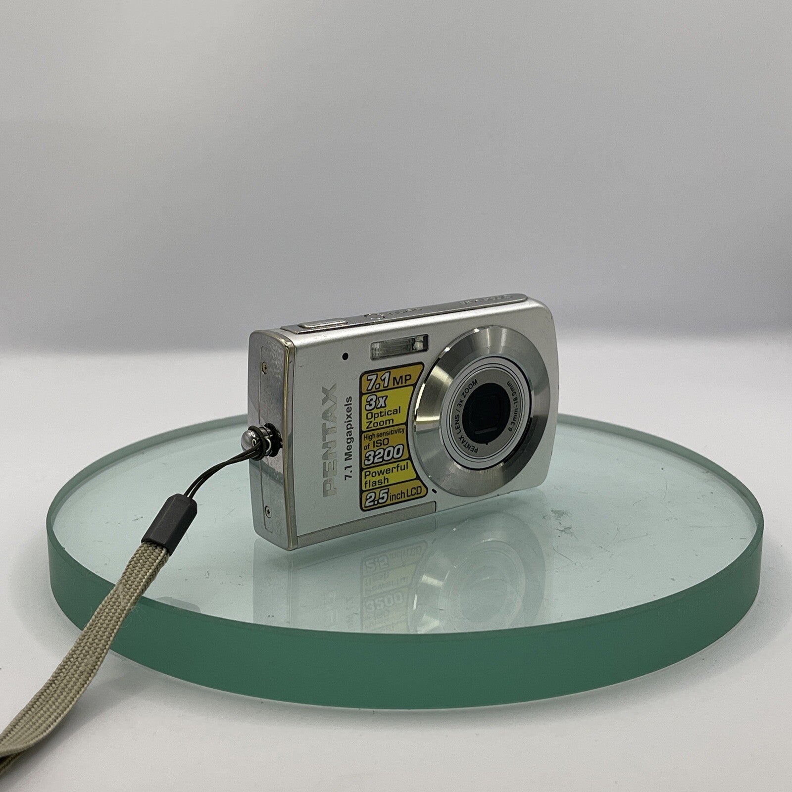 Pentax Optio M30 7.1 Megapixel Camera With Case, Charger, Battery TESTED #961