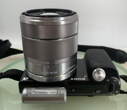 Sony Nex-5 14.2MP CAMERA 18-55mm Lens SILVER+CHARGER+WIRE+8GB CARD TESTED - 4757