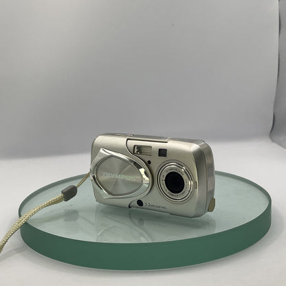 Olympus Mju 300 3.2MP Compact Digital Camera Silver Tested, Charger, Battery #972