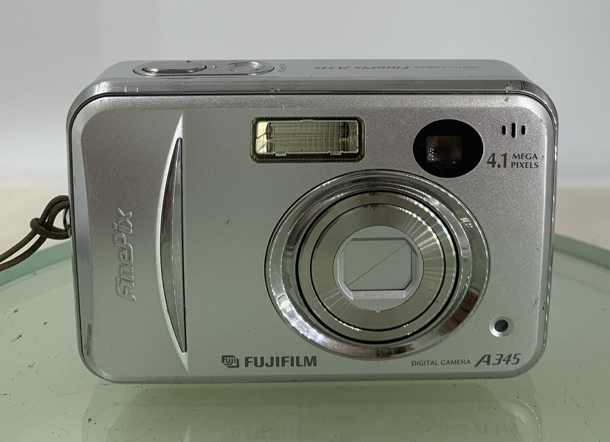 Fujifilm Digital Camera FinePix A345 4.1MP SILVER NO CHARGER TESTED - 7421