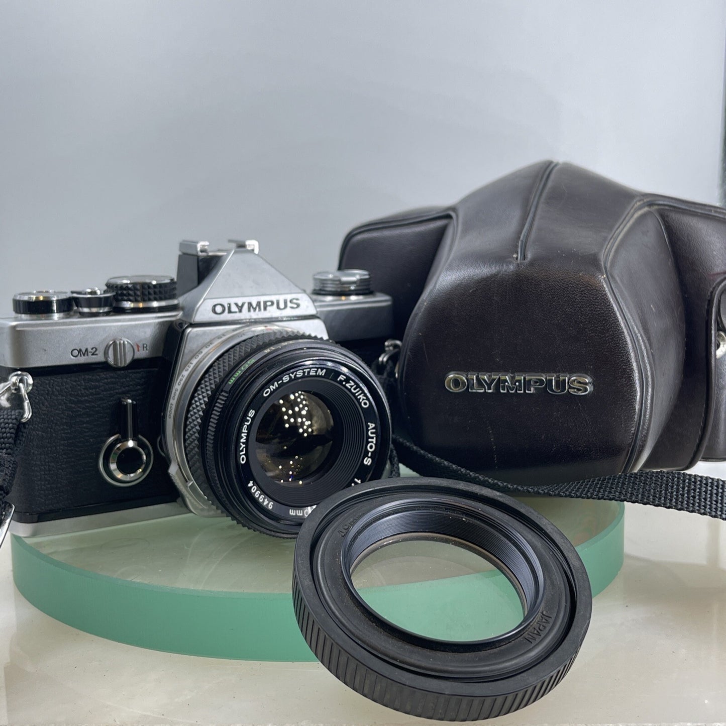 Olympus OM-2 35mm SLR camera body  Olympus 50mm 1:1.8 TESTED + CASE+ Hood  #4890