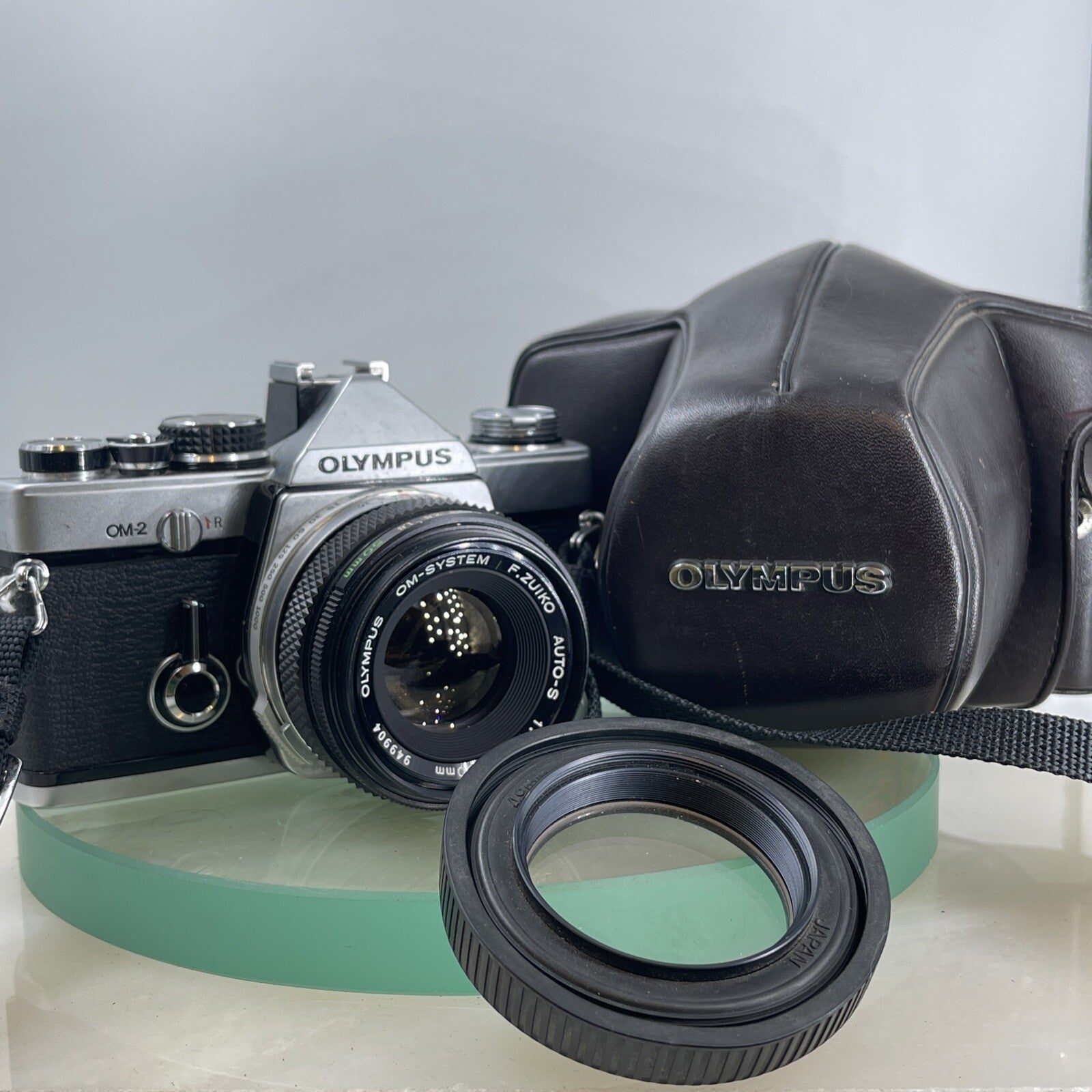 Olympus OM-2 35mm SLR camera body  Olympus 50mm 1:1.8 TESTED + CASE+ Hood  #4890