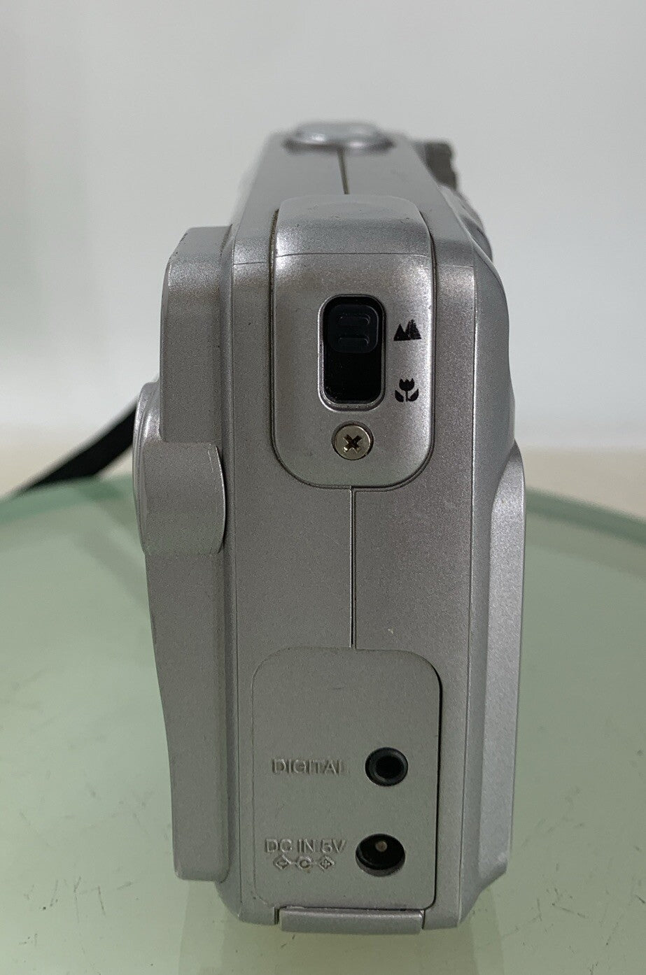 Fujifilm Digital Camera MX-1200 1.3MP 128 MB CARD NO CHARGER SIIVER TESTED - 6533