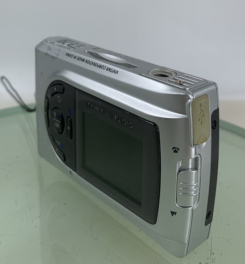 Vivitar Vivicam 3780s 3.0MP COMPACT DIGITAL CAMERA SILVER NOBATTERY TESTED - 2562