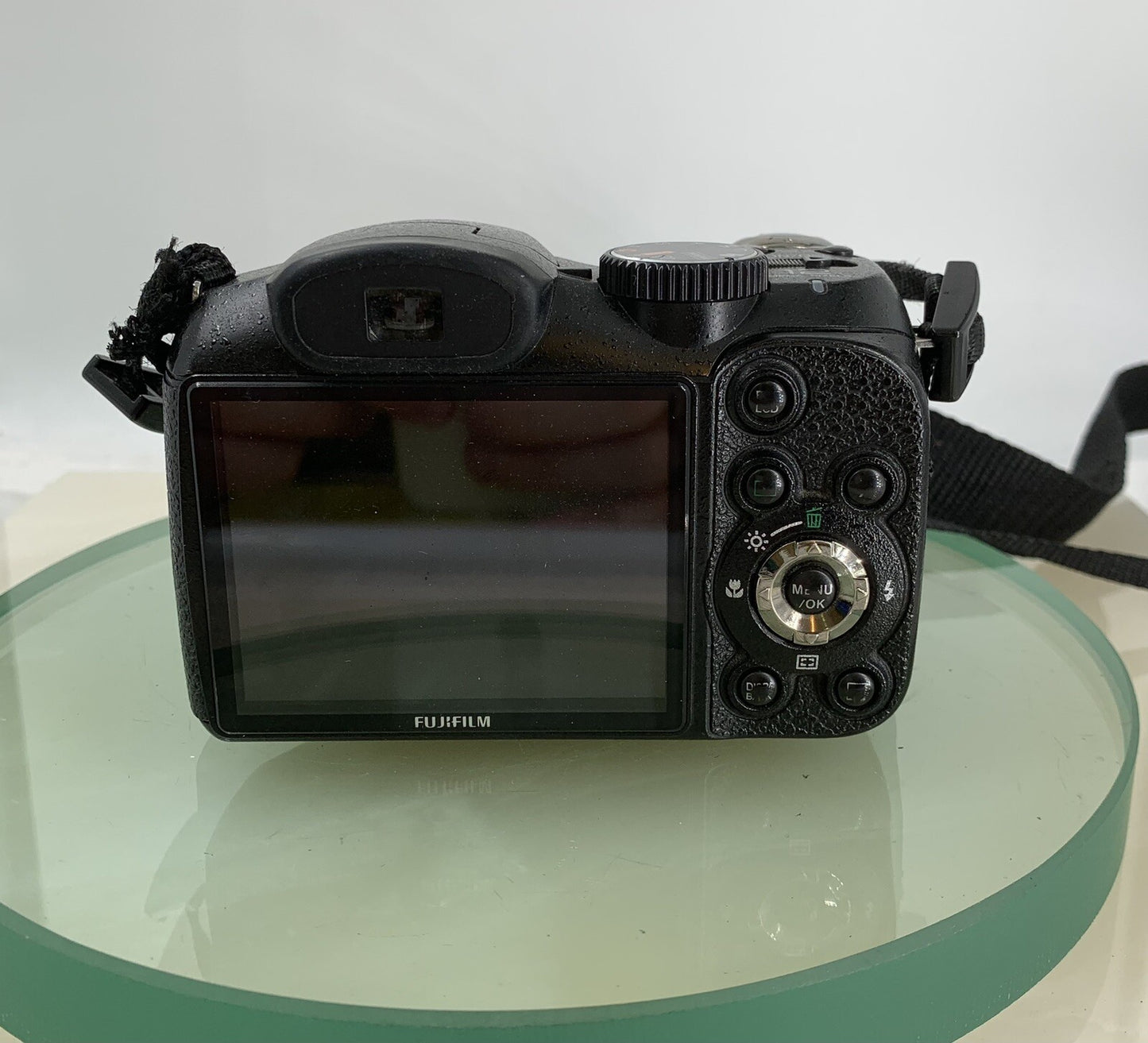 Fujifilm FinePix S1600 12.2MP COMPACT DIGITAL CAMERA BLACK + WIRE TESTED - 9253