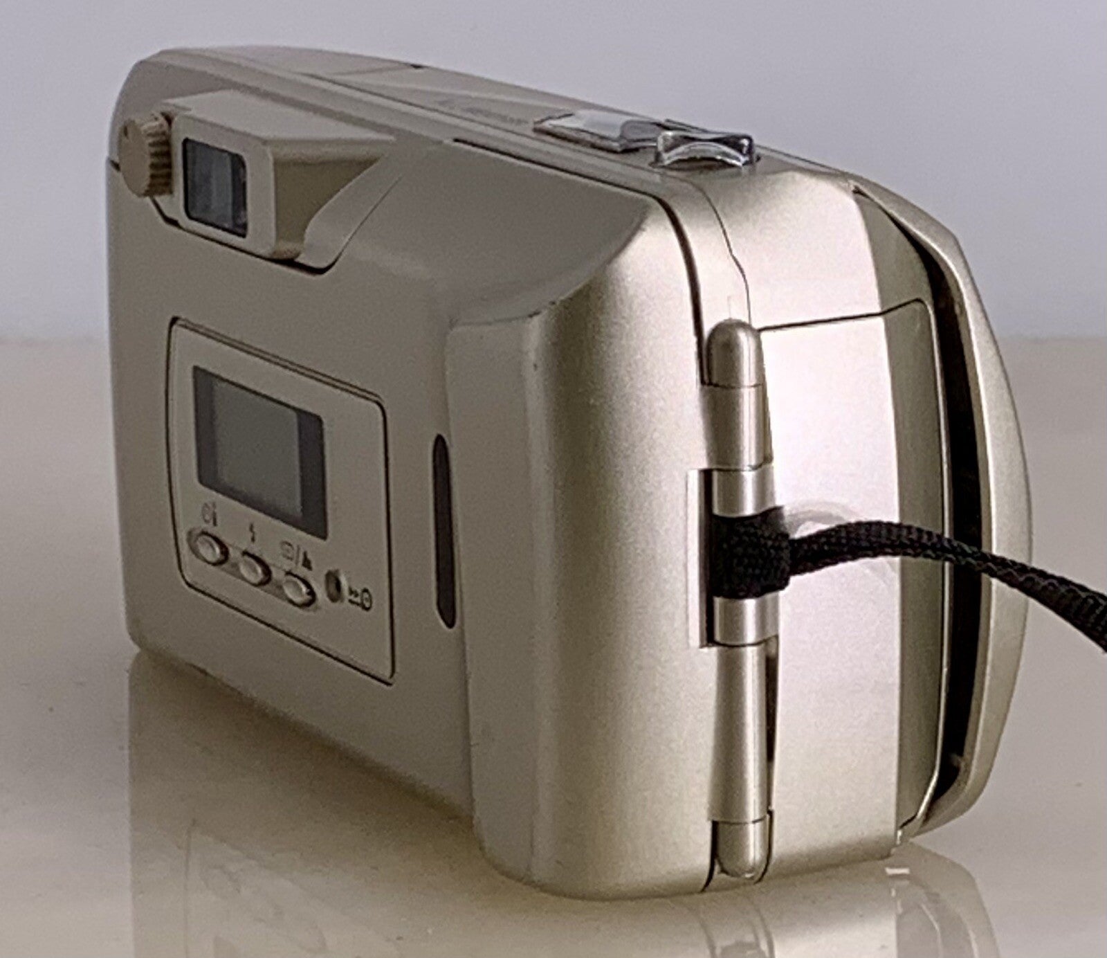 Olympus µ [Mju:] - III Zoom 120 Compact 35mm Film Point & Shoot Camera Silver913