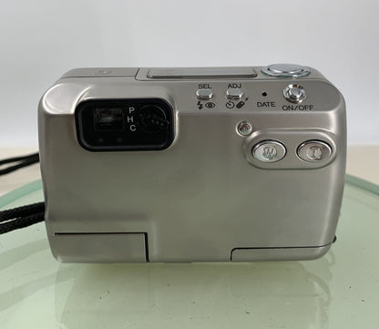Minolta VECTIS 300 STEEL CAMERA NO CARD SILVER WITH COVER - TESTED - 9925