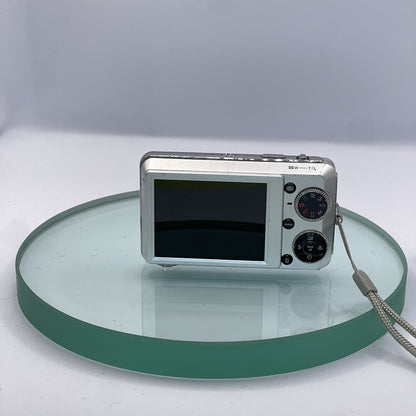 GE E840S DIGITAL CAMERA 8.0 MP 2.7" LCD - Silver, Tested, Charger #6963