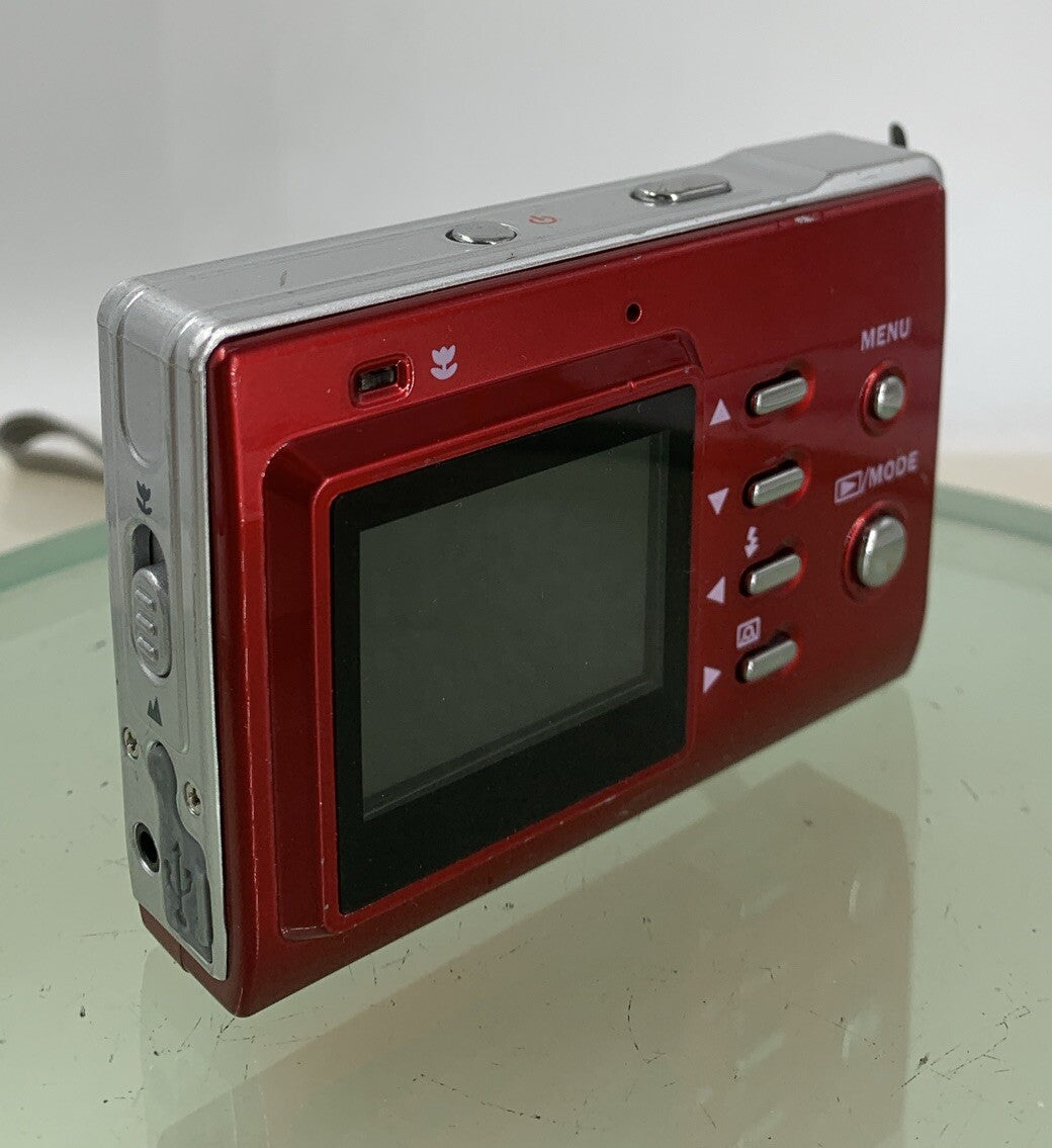 Vivitar Vivicam 3188 3.1MP RED COMPACT DIGITAL CAMERA NO CHARGER TESTED - 2574