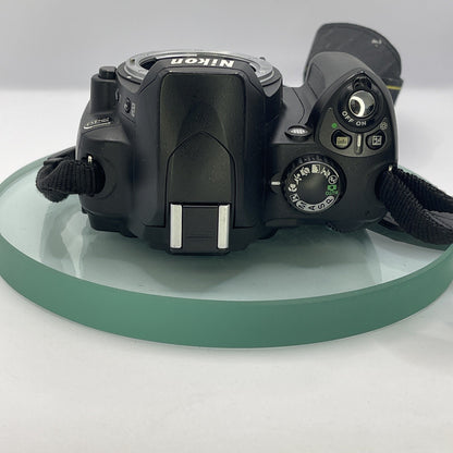 Nikon D40 Digital SLR Camera - Black, TESTED Body only with charger, battery #887