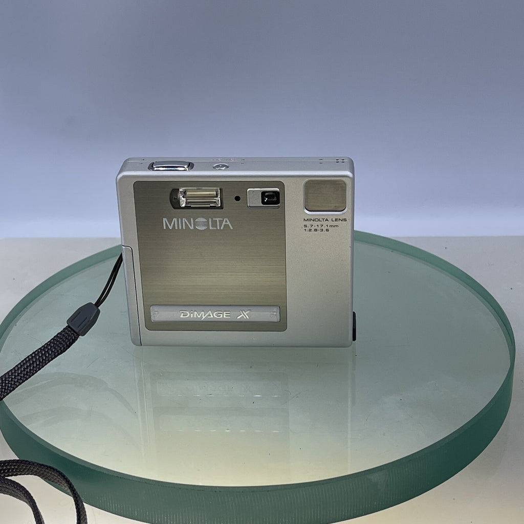 Konica Minolta Dimage X 2.0MP Compact retro Digital Camera Cased Charger +++#4672