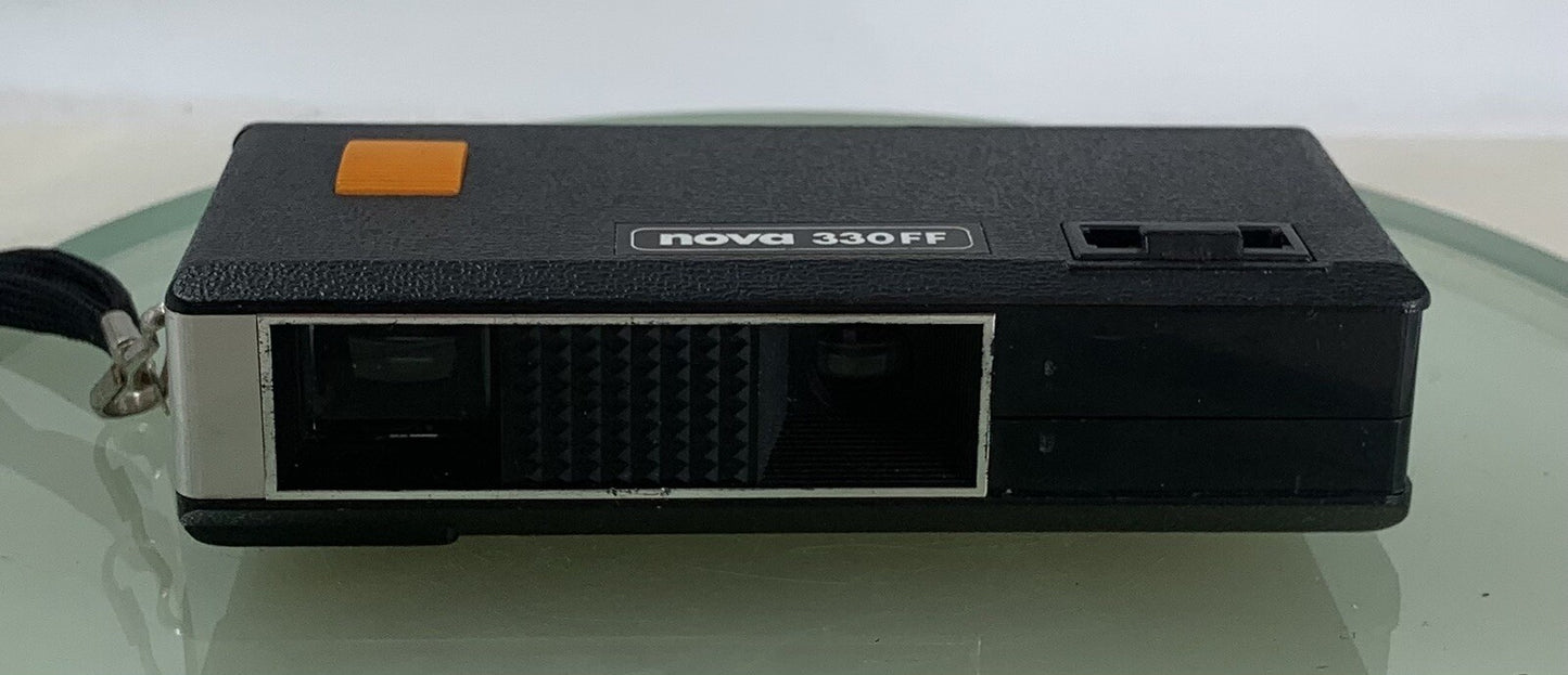 VINTAGE NOVA 330 FF POCKET CAMERA BLACK UNIT GOOD CONDITION TESTED - 9850