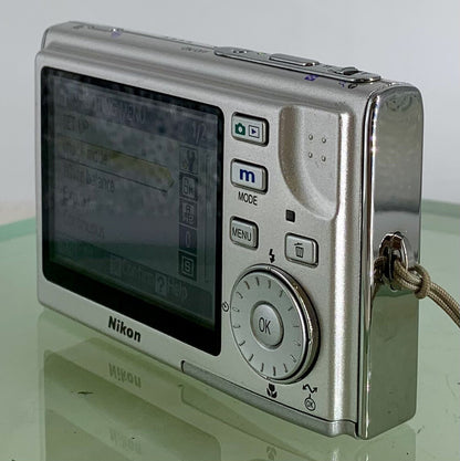 Nikon Coolpix S5 6.0 MP 3x Zoom Compact Digital Camera+Charger+Bag+Tested-3483