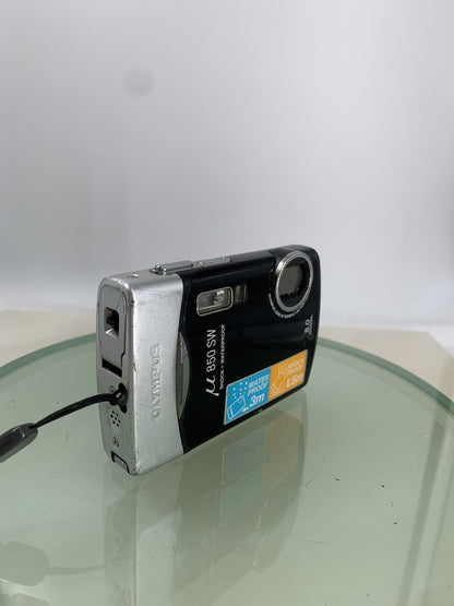 OLYMPUS U 850 SW DIGITAL CAMERA 8.0 MP BLACK + COVER + CHARGER TESTED - 4852