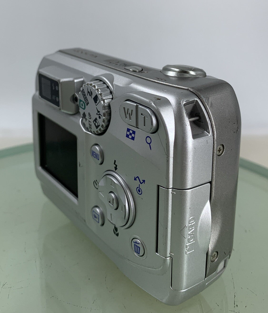 Nikon Coolpix 3200 Digital Camera SILVER WITH  NO CARD NO CHARGER TESTED - 5676
