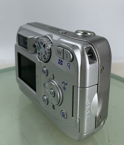 Nikon Coolpix 3200 Digital Camera SILVER WITH  NO CARD NO CHARGER TESTED - 5676