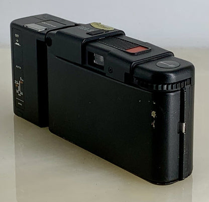 OLYMPUS XA2 Compact Camera 35mm Flash A11 D.ZUIKO 35mm f3.5 TESTED , mju 693