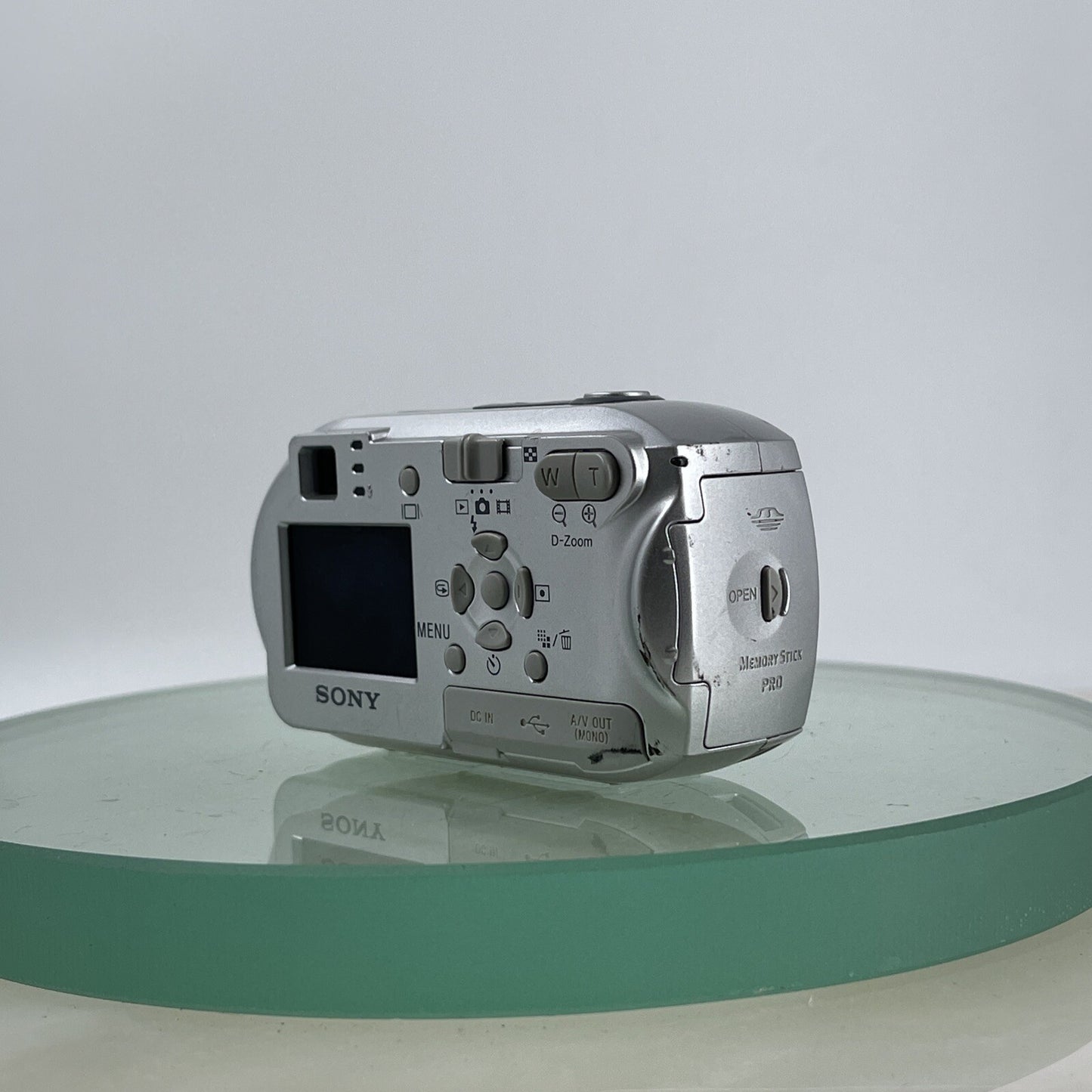 Sony Digital Camera Cybershot DSC-P43 4.1Megapixels Silver Tested #8385