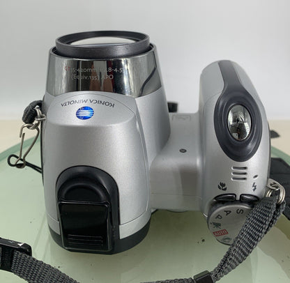 Konica Minolta Z3 Digital Camera 4.0MP Silver 256MB SD CARD- TESTED - 3248