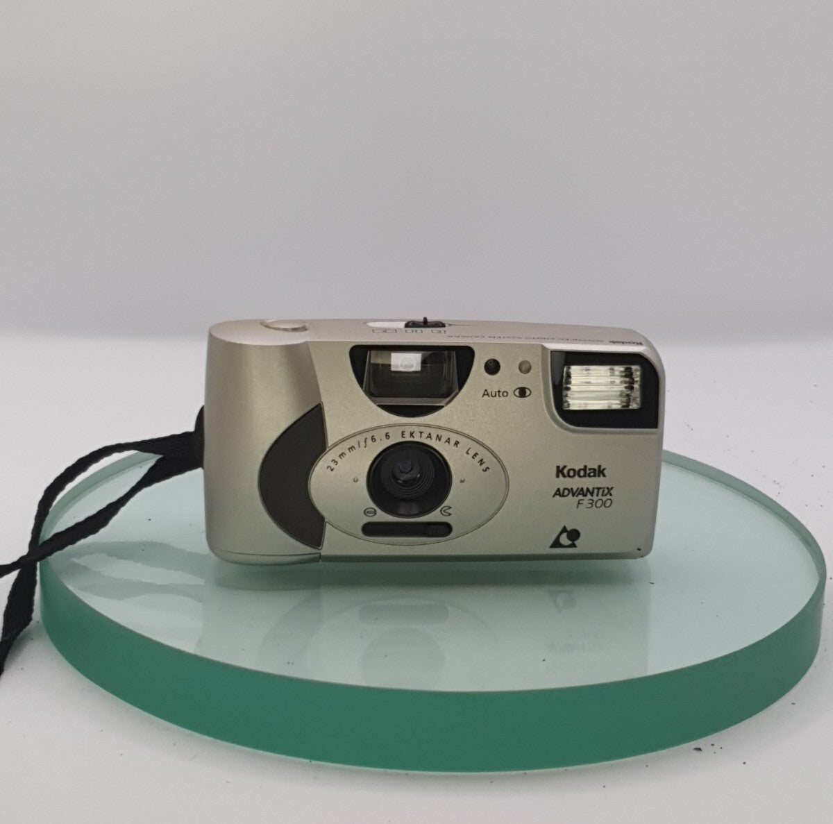 Vintage Kodak Advantix 1600 Auto 23mm F6.6 Point & Shoot APS Camera, TESTED#9891
