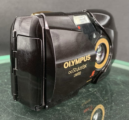 {MINT} OLYMPUS ∞STYLUS EPIC LIMITED 35MM CAMERA (4192) MADE IN TOKYO JAPAN 19986
