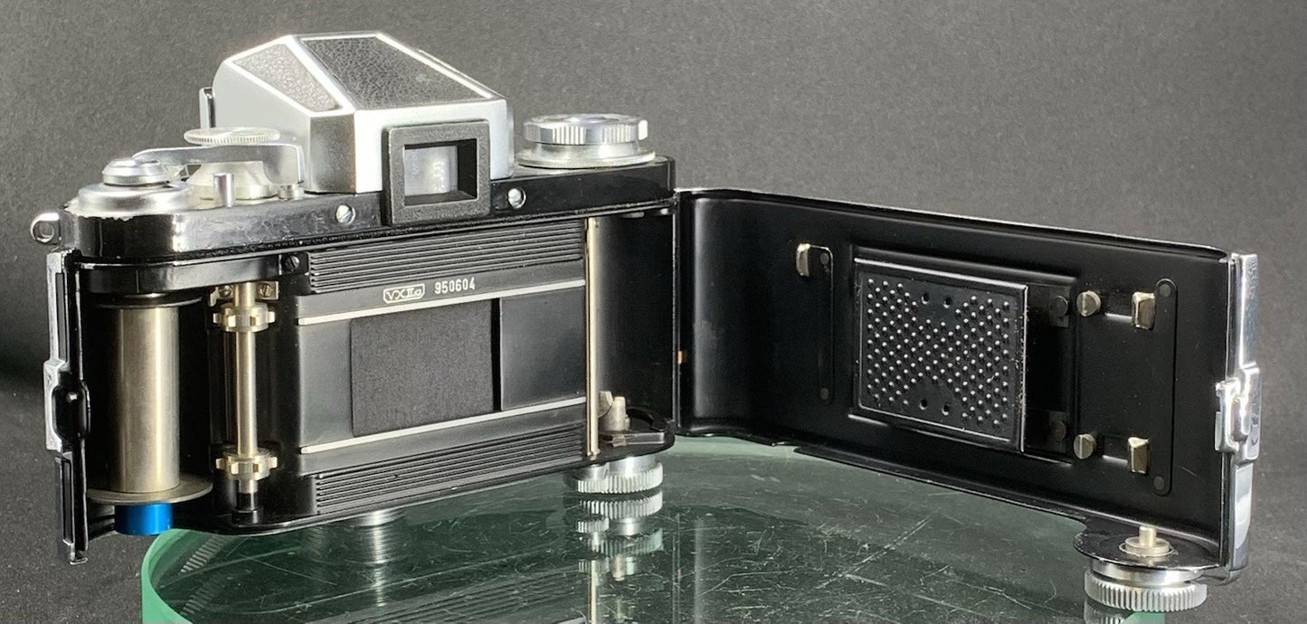 IHAGEE Exakta Varex DRESDE IIa Tessar f=2.8/50mm + Case (NEED SERVICE) #1418