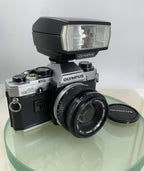 Olympus OM10 35mm Film SLR Manual Camera +Olympus 50/1.8 MC Zuiko Lens TESTED8091