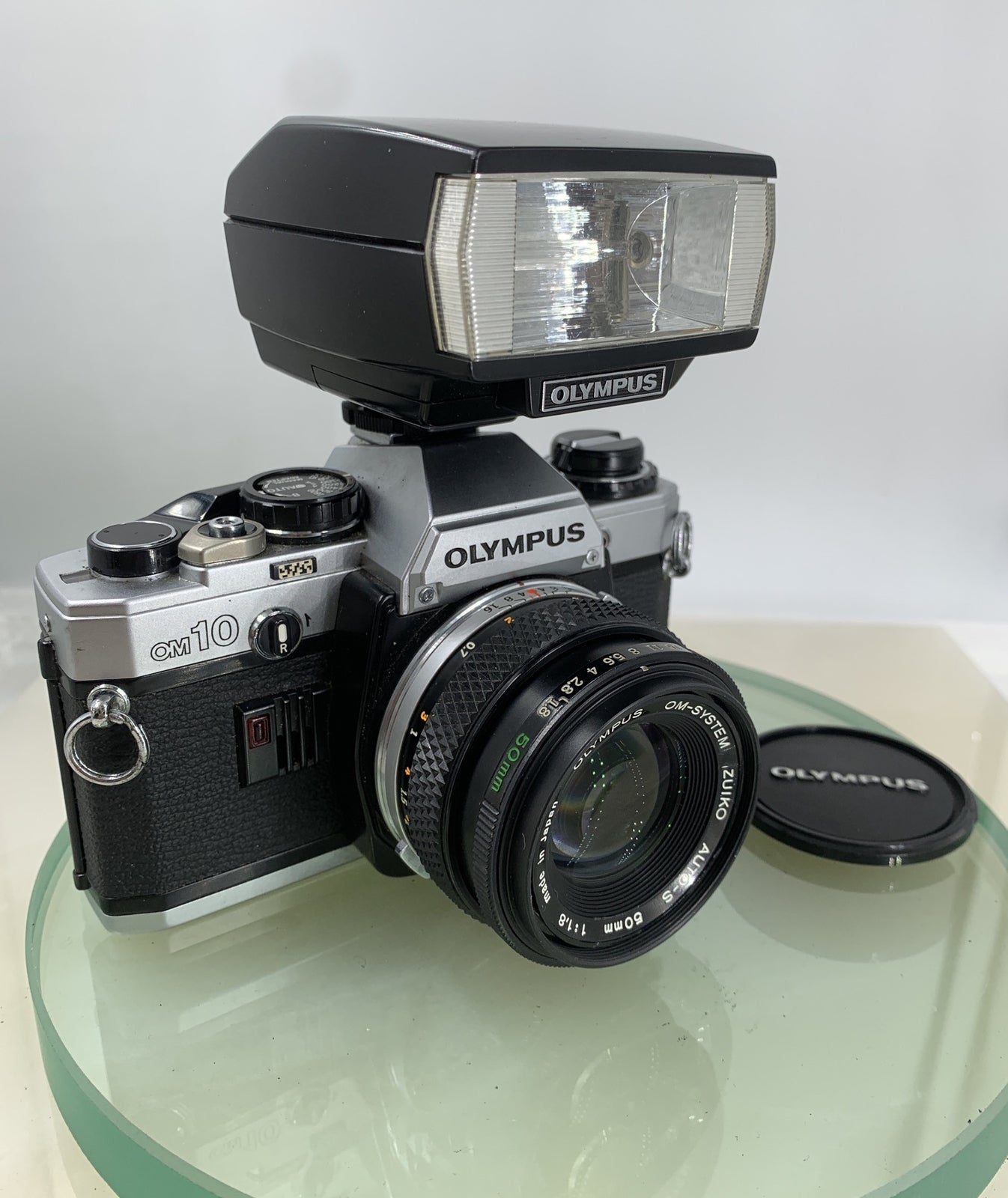 Olympus OM10 35mm Film SLR Manual Camera +Olympus 50/1.8 MC Zuiko Lens TESTED8091