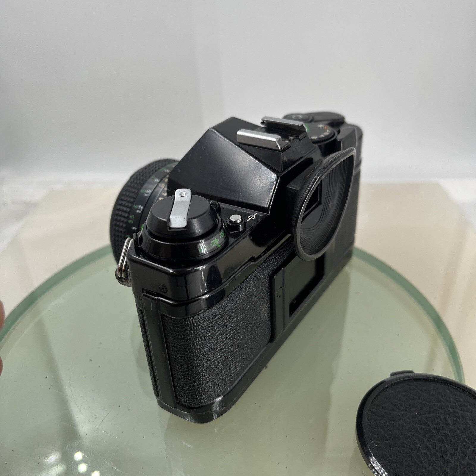 Canon AE-1 Program 35mm SLR Film Manual Camera BLACK+Canon 50mm F/1.8 FD Lens7574