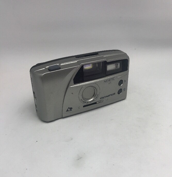 OLYMPUS NEWPIC XB APS FILM CAMERA~24M LENS~PANORAMA OO10