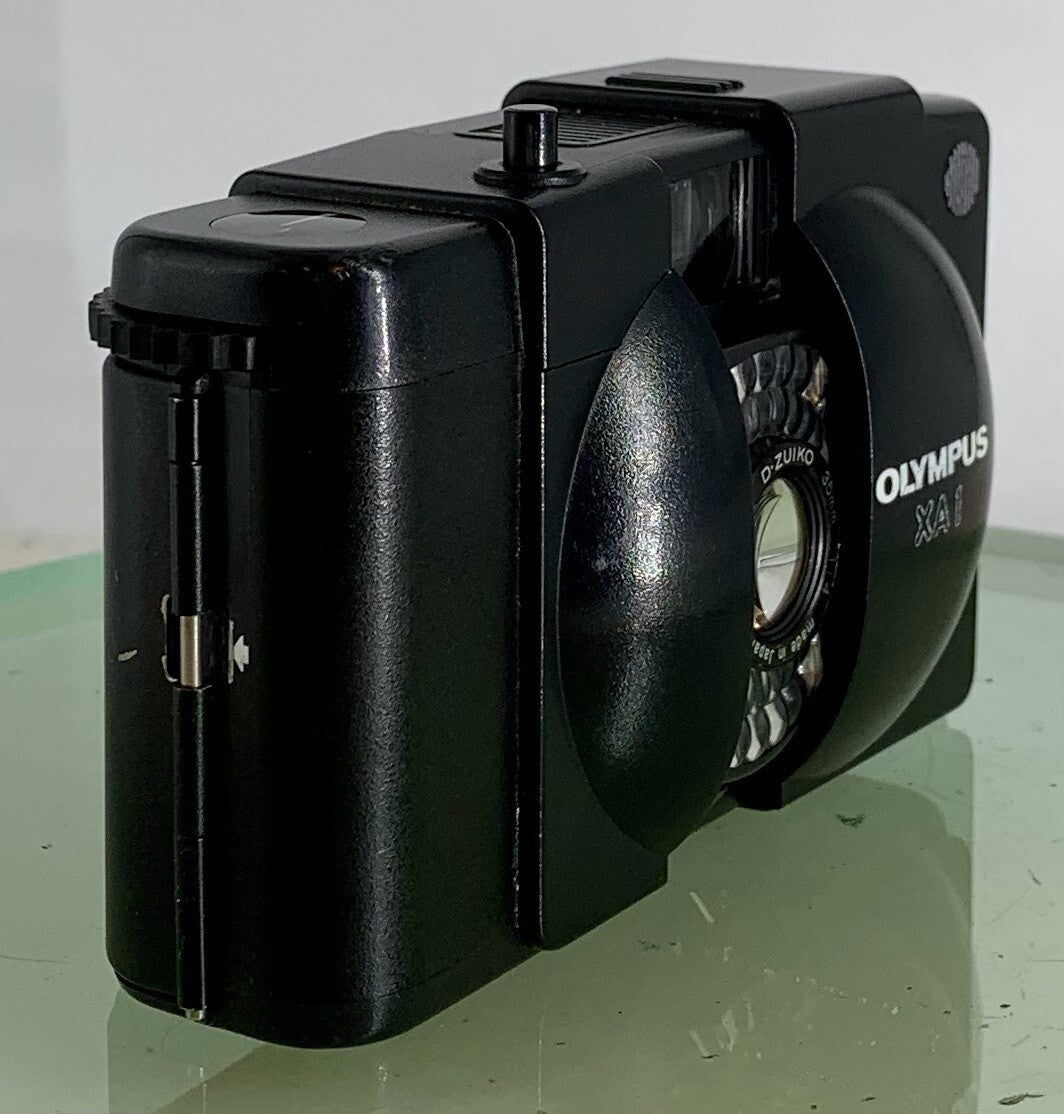 "TESTED " Olympus XA 1 35mm point and shoot Film Camera Well Used Lomo Retro#2052