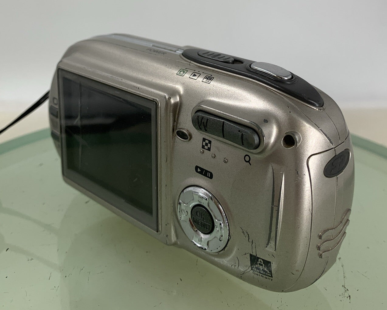 Praktica DCZ 4.4 DIGITAL CAMERA 4.0 MP SILVER DISPLAY GLASS BROKEN TESTED - 4496