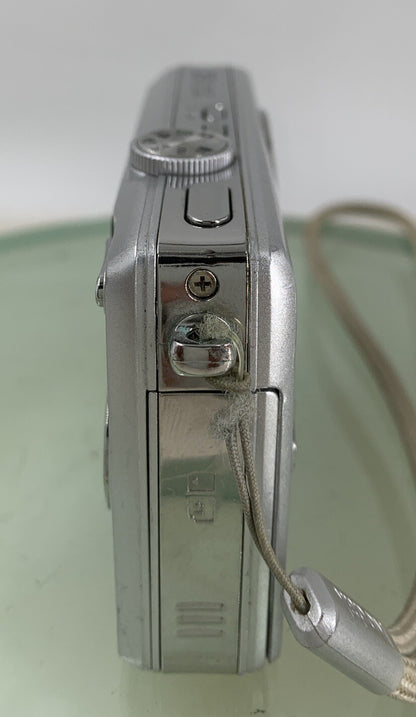 Kodak COMPACT DIGITAL CAMERA EasyShare M863 8.2MP SILVER NO CHARGER Tested - 5197