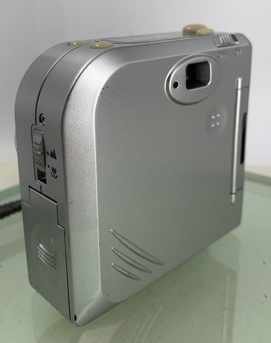 Samsung DIGIMAX 800K SILVER POINT AND SHOOT FILM CAMERA - TESTED - 1174
