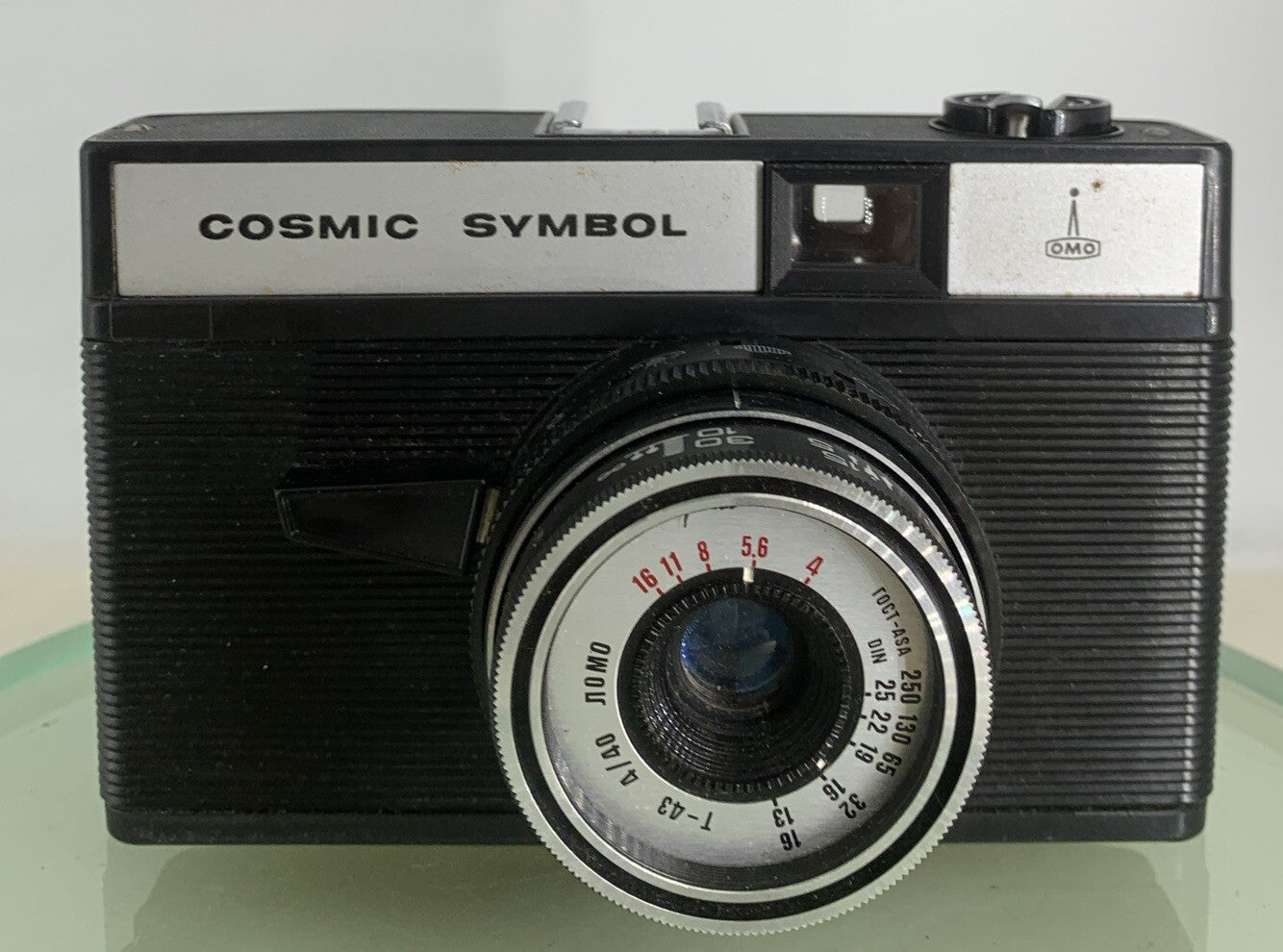 COSMIC SYMBOL VINTAGE FILM CAMERA POINT AND SHOOT BLACK TESTED - 6681