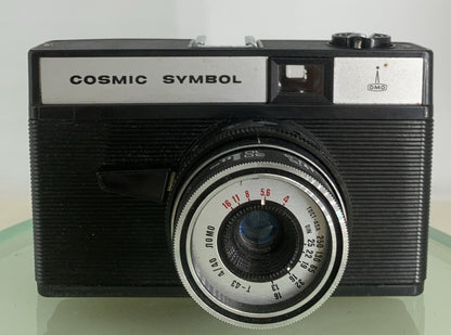 COSMIC SYMBOL VINTAGE FILM CAMERA POINT AND SHOOT BLACK TESTED - 6681
