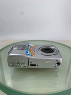 Pentax Optio M20 Digital Camera 7.0 MP SILVER NO CARD NO CHARGER TESTED - 4626
