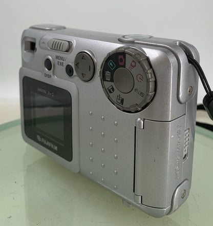 Fujifilm Digital Camera MX-1200 1.3MP 128 MB CARD NO CHARGER SIIVER TESTED - 6536