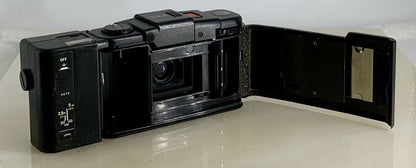 OLYMPUS XA2 Compact Camera 35mm Flash A11 D.ZUIKO 35mm f3.5 TESTED + Case 688