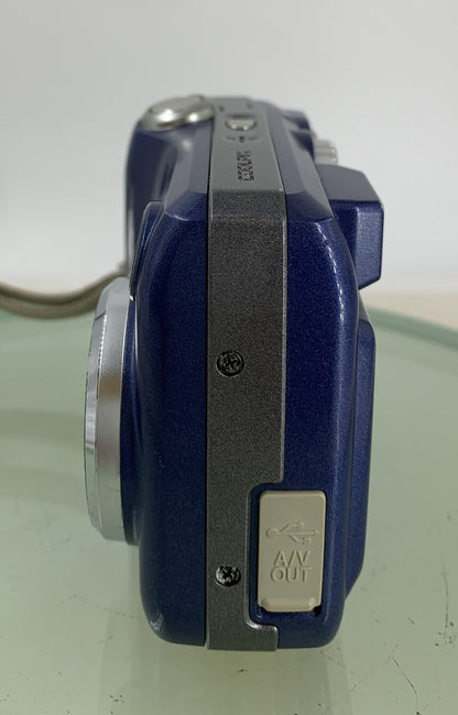 Nikon Coolpix 3200 DIGITAL CAMERA BLUE WITH COVER +WIRE NO CARD TESTED - 7643