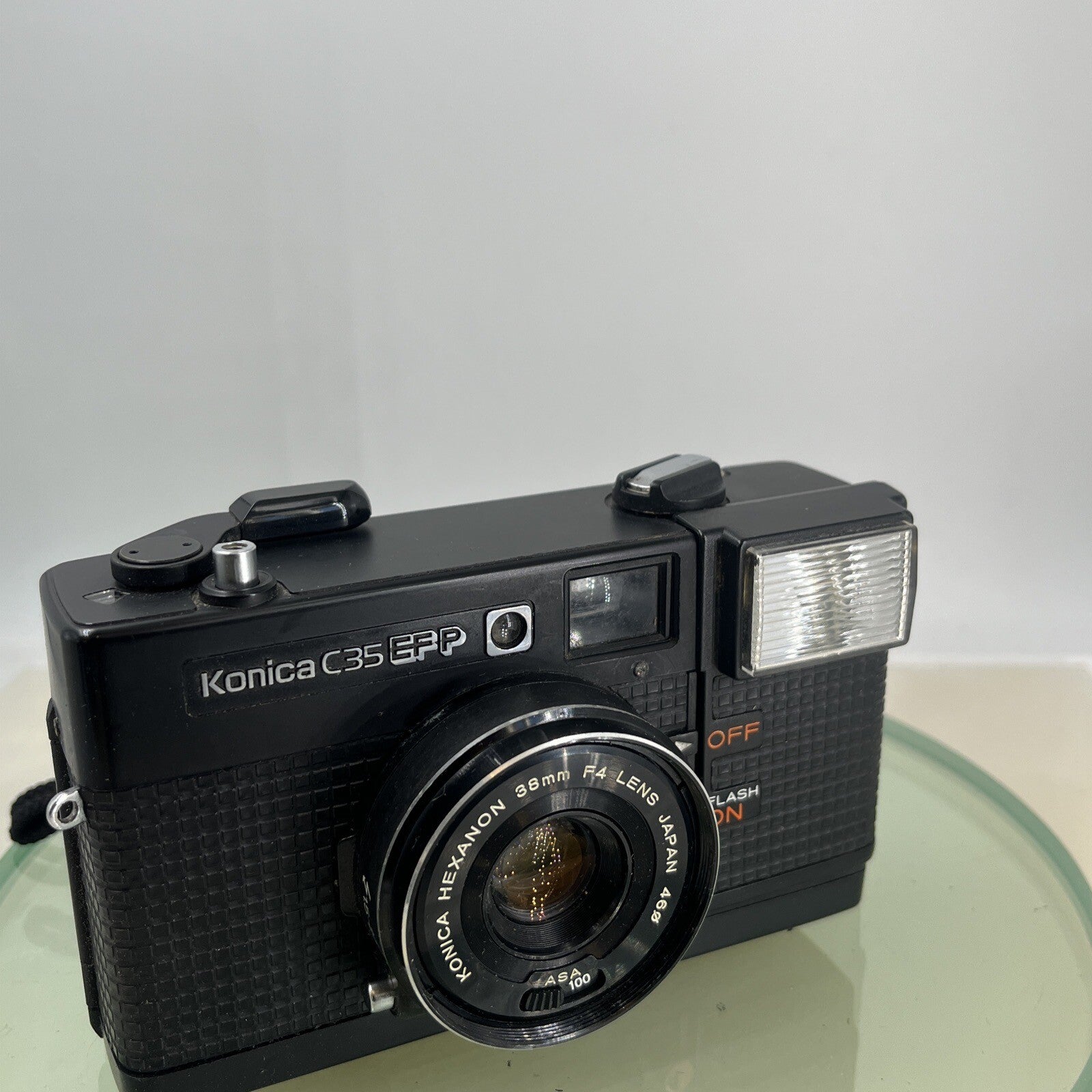KONICA C35 EF-P VINTAGE 35mm FILM CAMERA MANUAL WIND HEXANON 38mm F4 LENS 4511