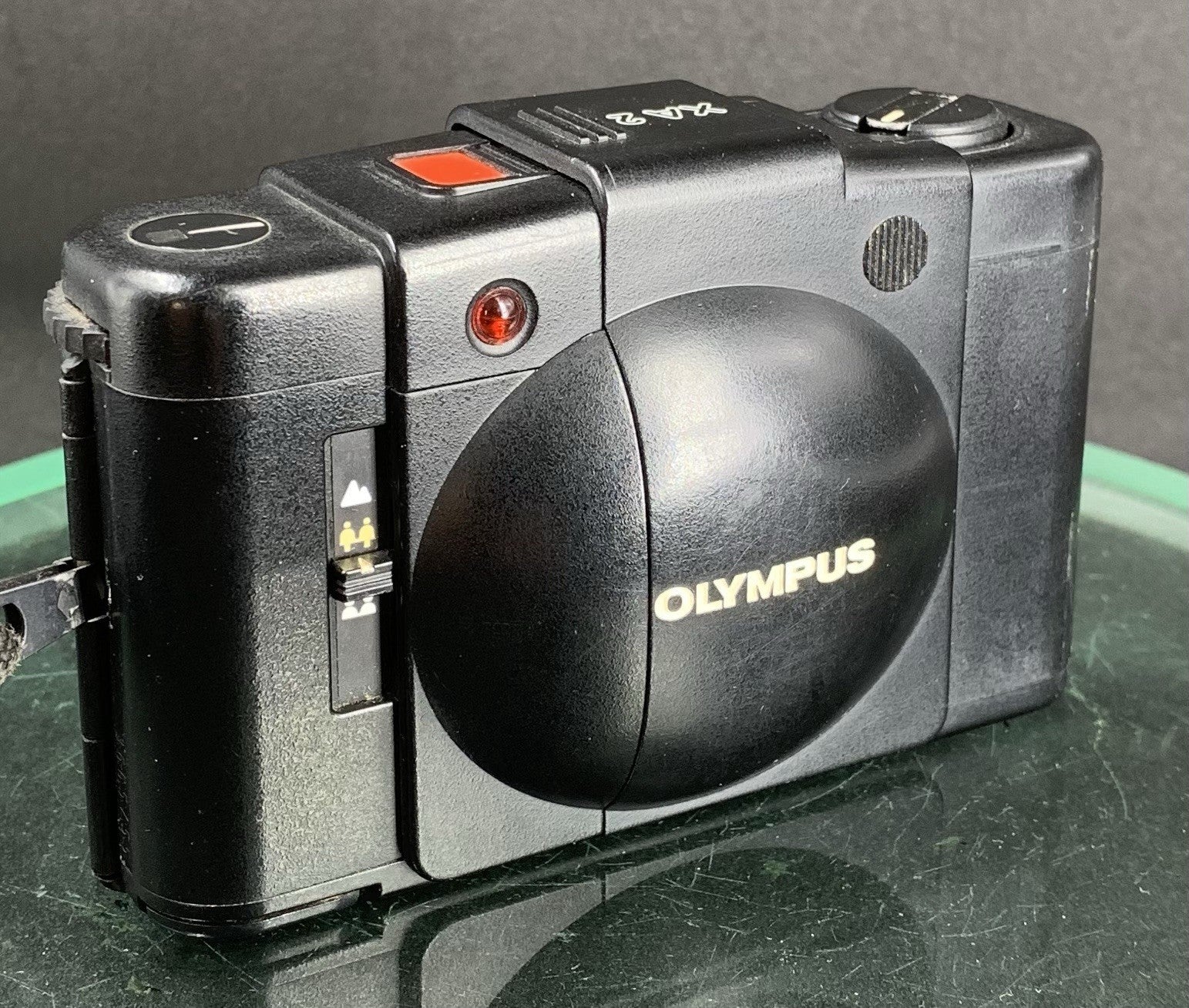 OLYMPUS XA2 COMPACT CULT D.ZUIKO 35mm f3.5 POINT&SHOOT CAMERA TESTED {SERVICED}0