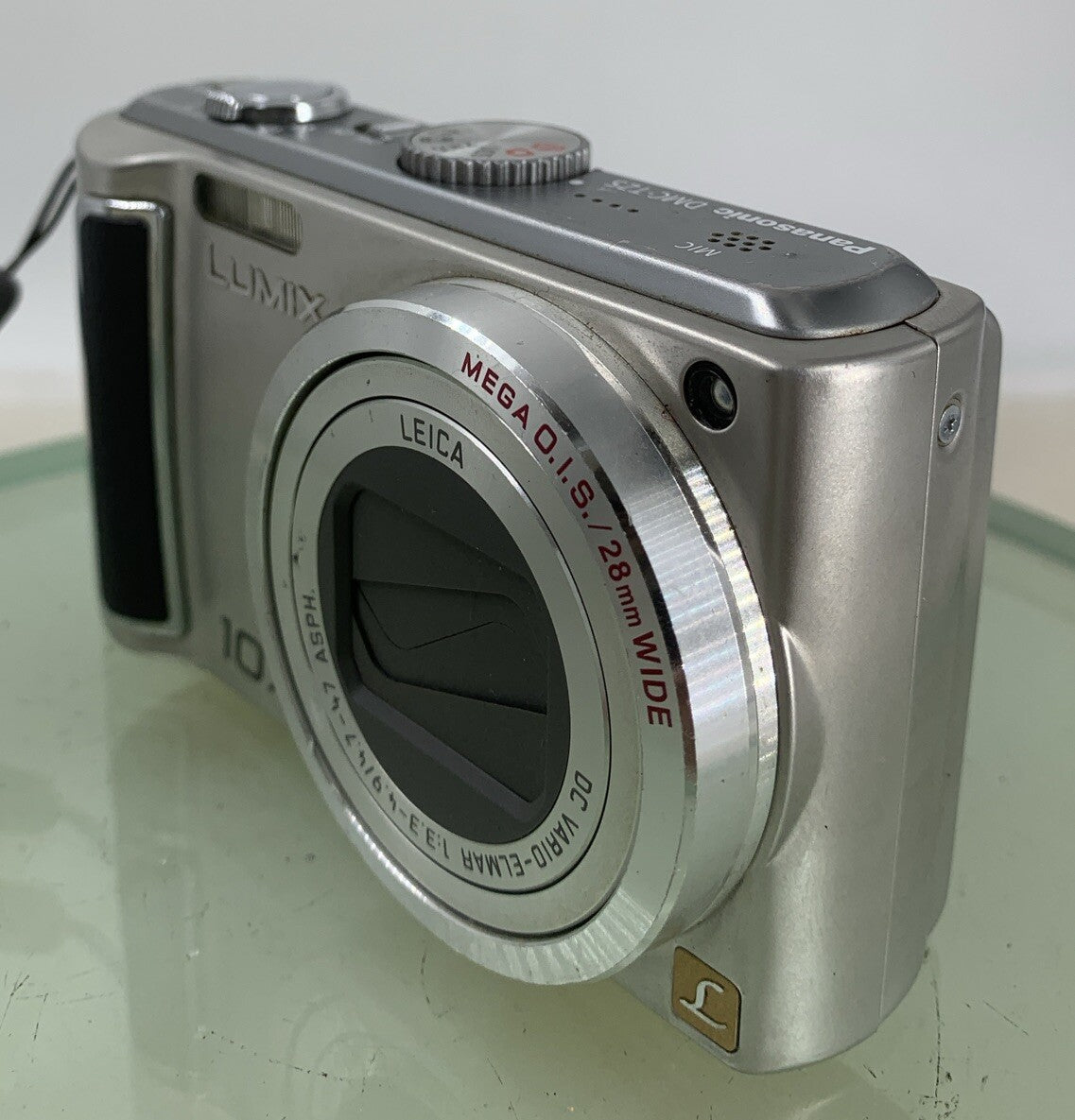 Panasonic Lumix DMC-TZ5 10x Zoom DIGITAL CAMERA NO CHARGER NO CARD TESTED - 2512