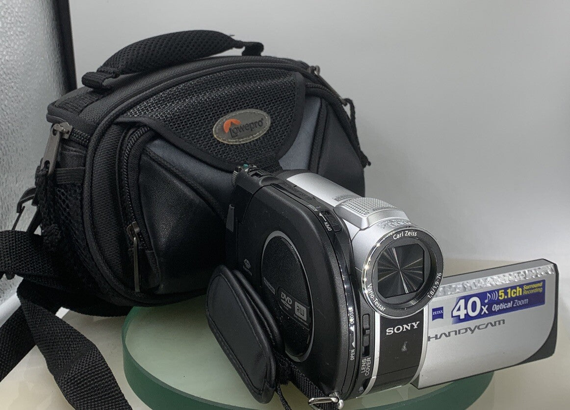 Sony Handycam DCR-DVD115E Handheld Mini DVD Camcorder Silver WITH BAG TESTED-2380